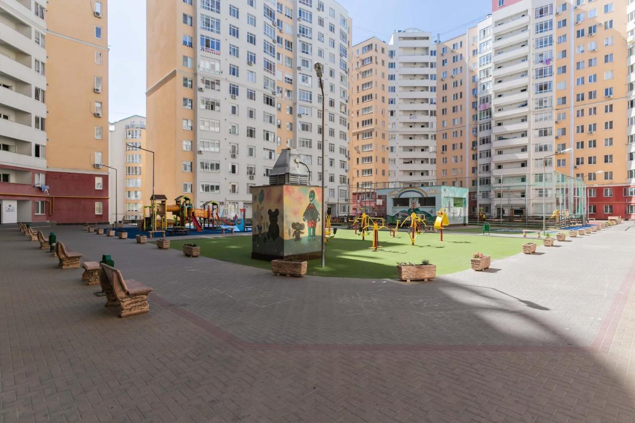 Comfortable Apartment With A Panoramic View تشيسيناو المظهر الخارجي الصورة